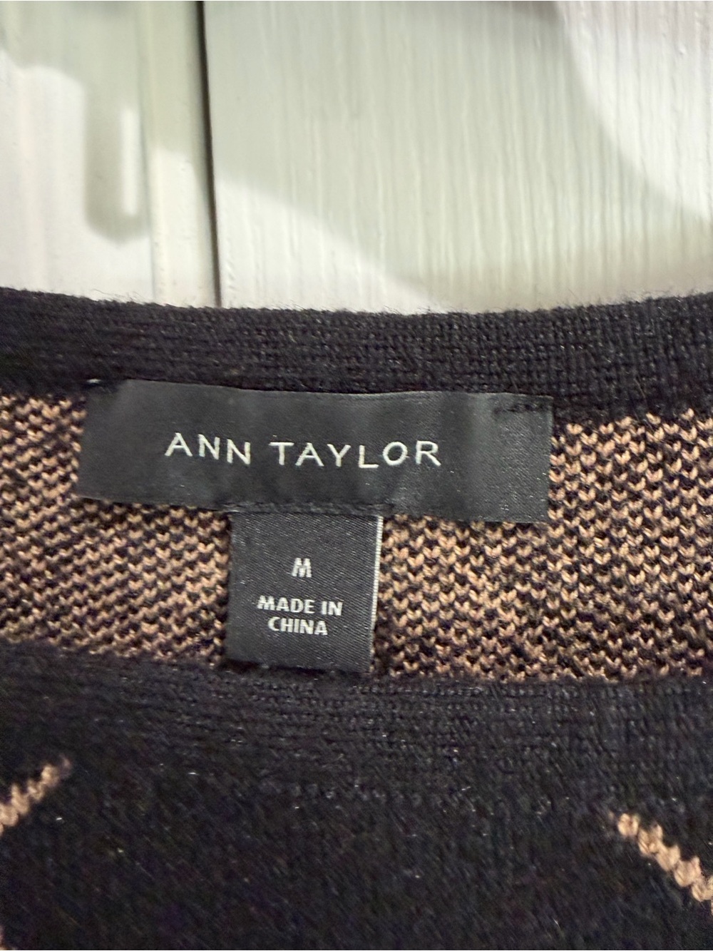 Ann Taylor Black and Tan Argyle Knit Sweater - Picture 3 of 3